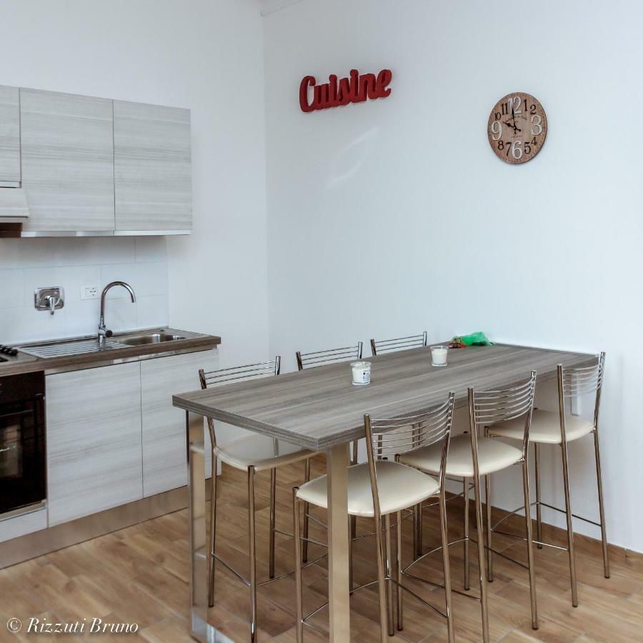 Happy House Apartment Savona Ngoại thất bức ảnh